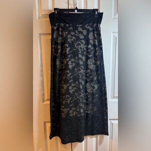 Chic Black Floral Lace A-Line Skirt